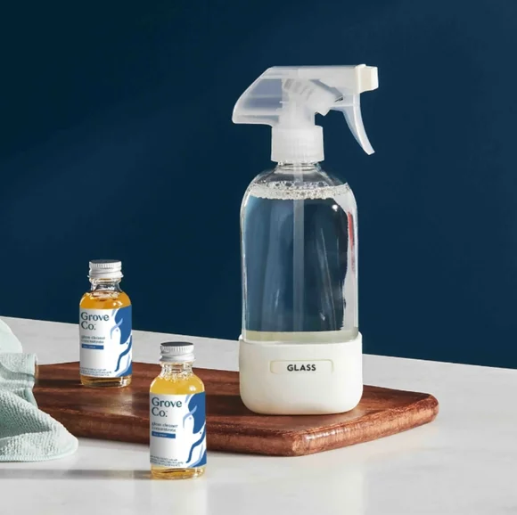 Grove Co Collaborative Glass Spray Bottle with Brilliant White Silicone Sleeve - Picture 4 of 12